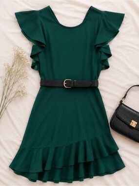 Elegant Emerald Green Ruffle Sleeve Dress